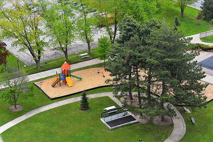 013-Looks Directly Down to the Play Area