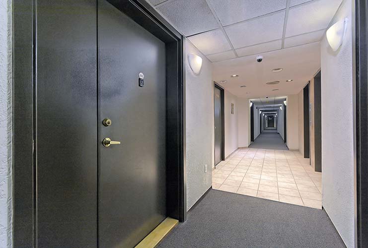 007-IMMEDIATE Suite Access Off the Multi-Elevator System