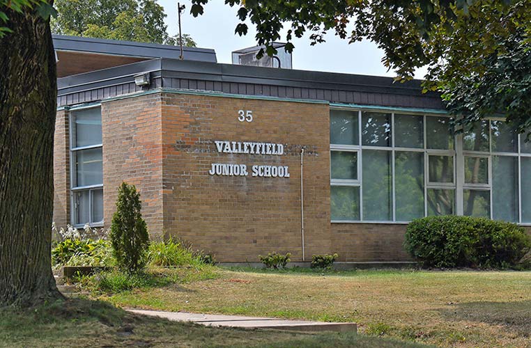 048-Your Zoned Public Elementary School