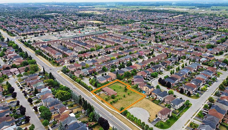 005-Perfectly Located In West Mississauga